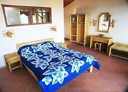 Bayu Cottages & Restaurant 3*