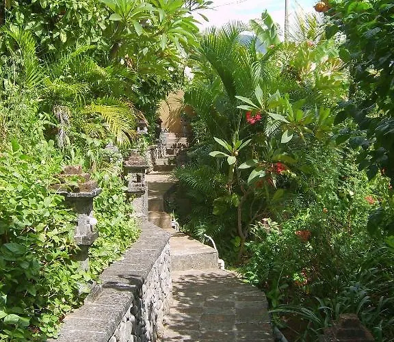 Bayu Cottages & Restaurant 3*